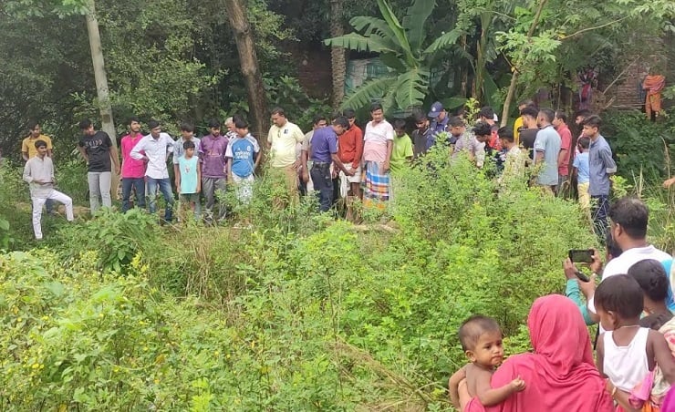 El cuerpo de un joven no identificado fue recuperado al costado de la carretera en Savar